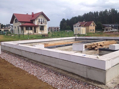 Фундамент под дом из газобетона